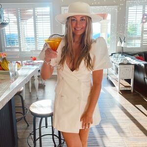 Meet your Posher, Taryn